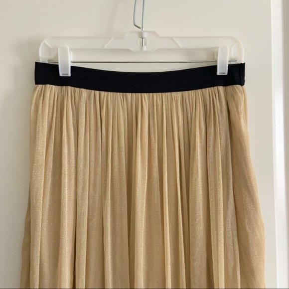 Happening in the Present Gold Shimmery Skirt - Picture 2 of 3